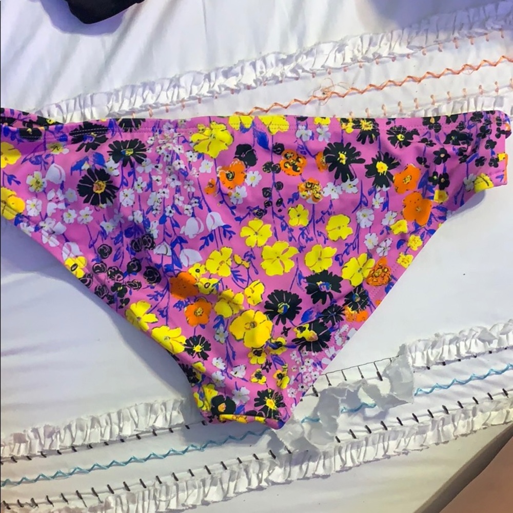 Bikini bottom - Picture 2 of 2